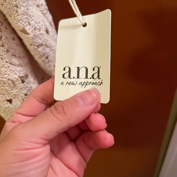 Top - Picture 5 of 5